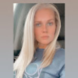 Meet your Posher, April